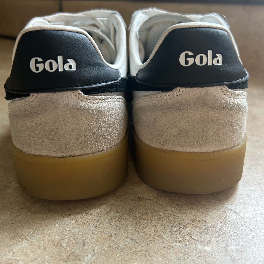 Gola Classic White and Black Trainers - Picture 5 of 5